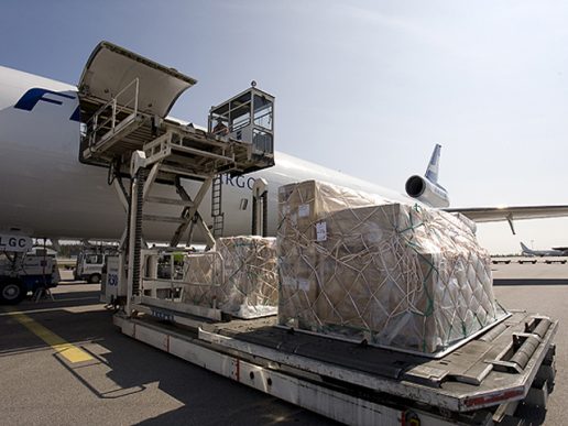 En mayo, la demanda de carga aérea mundial aumentó 6%