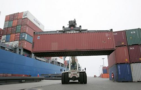 Grua-container-de-frente