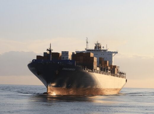 Interrupciones en rutas marítimas elevan los costos globales