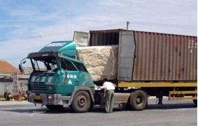 Marmol dentro de Cabina