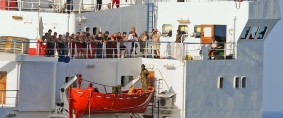 Carguero abordado por piratas en el estrecho de Malaca