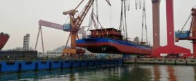 Buque eléctrico de carga chino hizo viaje inaugural