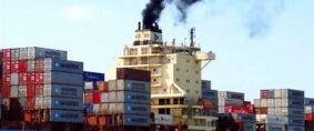 El transporte marítimo intenta reducir las emisiones