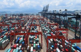 Eficiencia portuaria en el transporte de contenedores